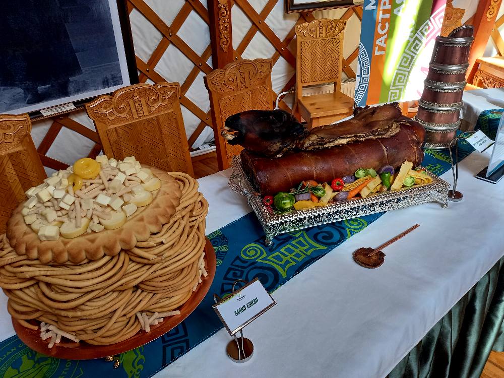 “UB Food festival” гурван өдрийн турш Сүхбаатарын талбайд болно